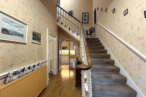 ENTRANCE STAIRWAY.JPG