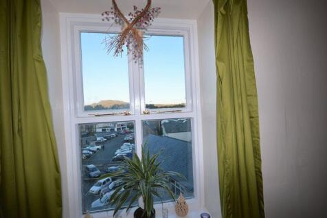 High Street, Abergavenny photo 3