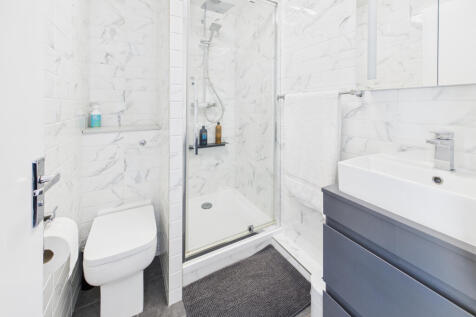 CAM01354G0-PR0586-STILL014