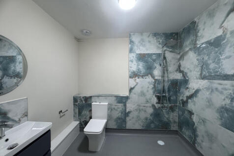 Shower/Wet room/WC