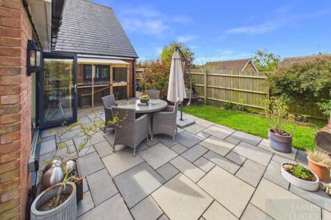 Patio Entertaining Area