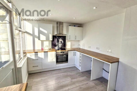 WhatsApp Image 2025-12-15 at 17.40.14