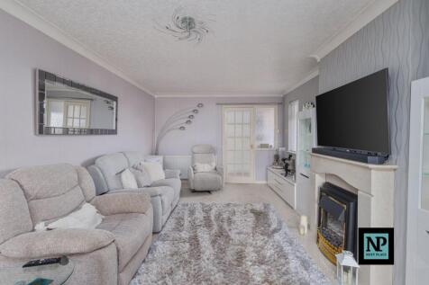 Living Room / Dining Room