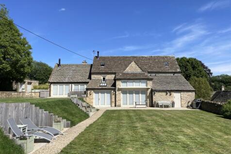 The Corn Barn - Main Shot 2.JPG