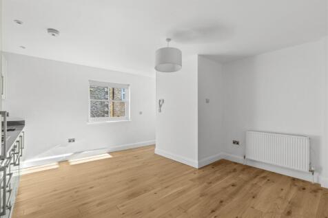 Flat 5, 13 Priory Rd, HP13 6SL-6.jpg