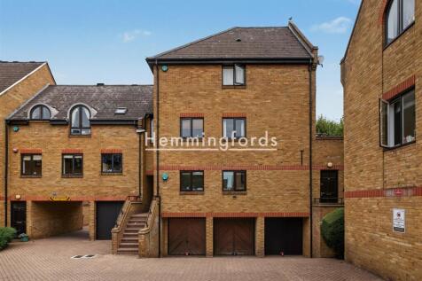 Welland Mews E1W-15.jpg