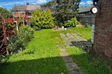 Cavan Crescent, Poole, Dorset, BH17 photo 5