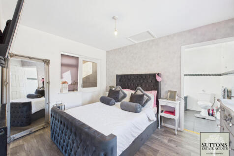 Downstairs bedroom