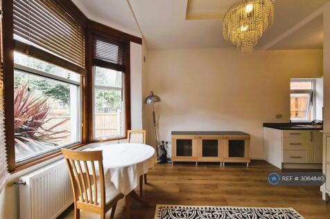 Fairlop Road, London, E11 photo 3