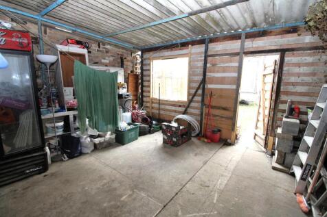 Garage1.JPG