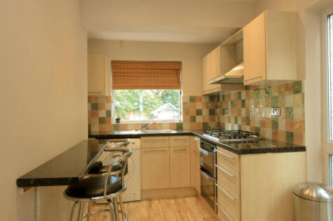 Lower Road, Beeston, Nottingham, NG9 2GT photo 2