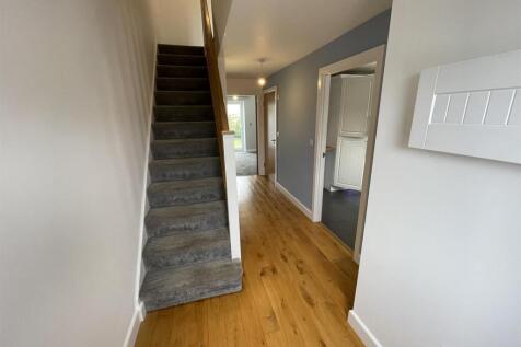 3 Pen Y Morfa Hallway