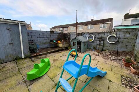 Rear Garden b (edit).jpg