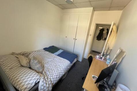 Flat 4, 256 CMR Bed (2).jpeg