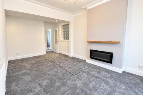 Layard Road, Enfield photo 2