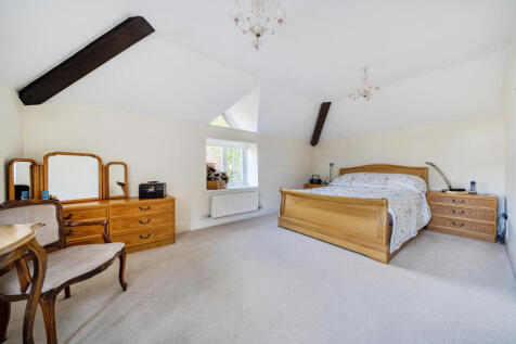 1371251-16-68f8c9...