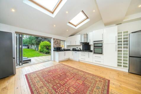 Faraday Road, Wimbledon photo 3