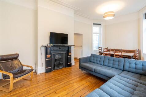Available June 2027 - £170pppw - Claremont Street, Spital Tongue, NE2 photo 5