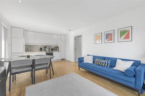 Reception/Kitchen