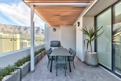 Private rooftop patio