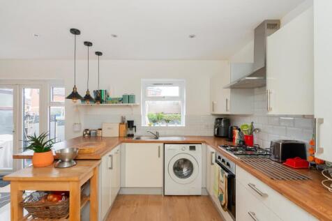 6B7RBR - Kitchen Diner G.jpg