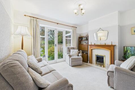 CAM03162G0-PR0353-STILL017