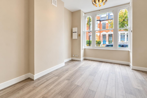15 Waterlow Road, London photo 3