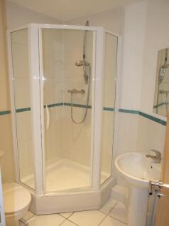 Tadros Court, High Wycombe, HP13 photo 5