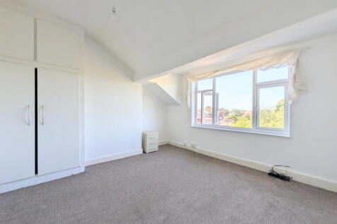 To Let - Liverpool Road, Birkdale, PR8 - One Bed Second Floor Apt photo 4