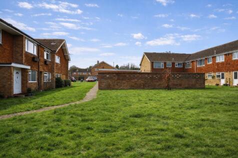 Outside front garden.jpg