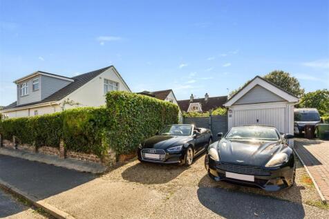 Driveway and Garage.jpg