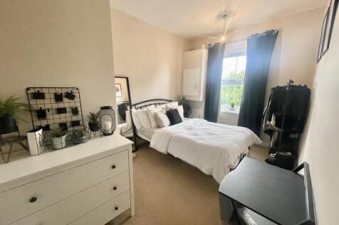 Yeend Close, Cheltenham photo 5