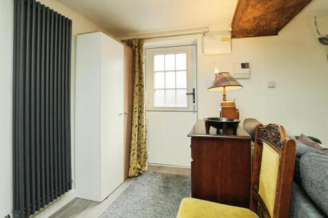 Open Plan Living / Dining / Kitchen