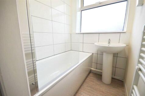 Marcliff Grove, Heaton Norris, Stockport, SK4 photo 3