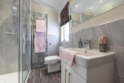 Bathroom.jpg