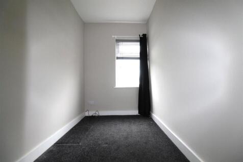 small front bed rm .JPG