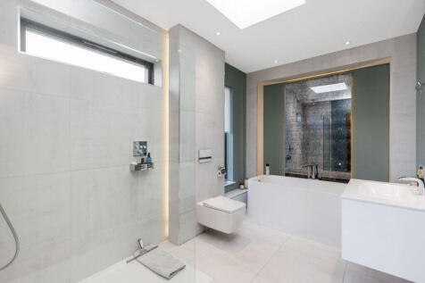5 bed, 5 bath Detached in Edinburgh - Photo 24