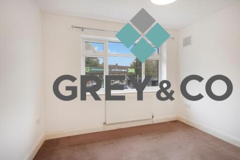 Greenford, Greater London, UB6 photo 3