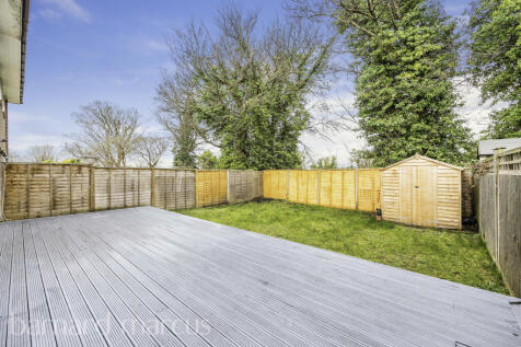 Rutherford Close, Sutton photo 3