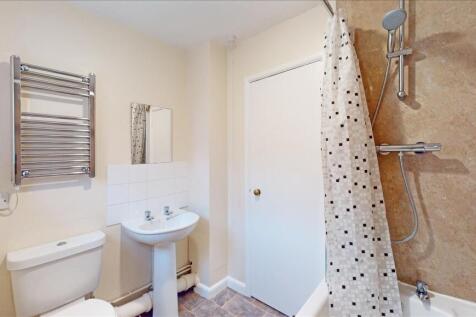 Plume Flats 5, Dogpole 8 Bathroom.jpg