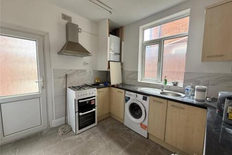 Castleford Road, BIRMINGHAM, B11 photo 4