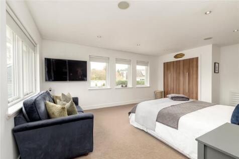 5 bed, 5 bath Detached in Edinburgh - Photo 14