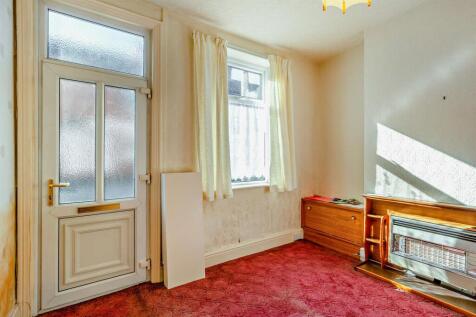 8690121-interior02-800.jpg