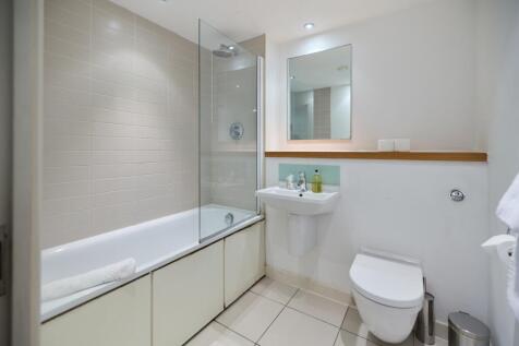 Bathroom (3)