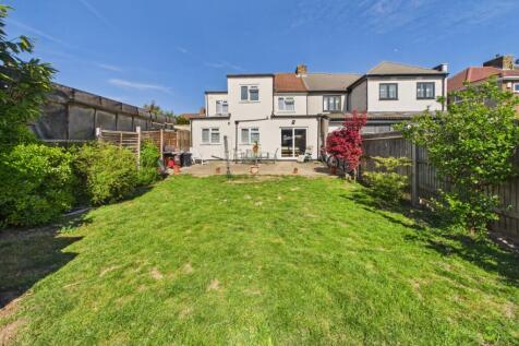 Presented by Clinton at EweMove Bexleyheath and Da