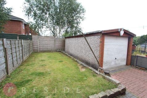 Garage / Garden