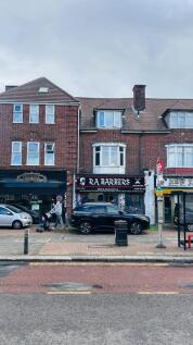 Becontree Avenue, DAGENHAM, RM8 2 photo 3