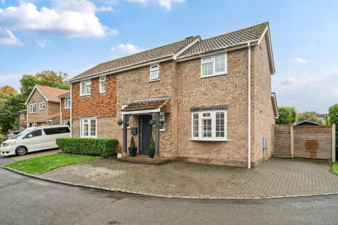 Basingstoke, RG24 - property photo