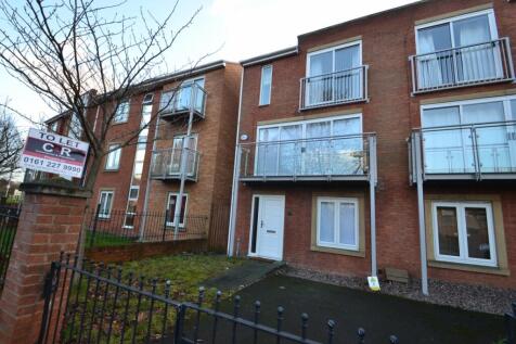 4 bedroom TOWNHOUSE for rent