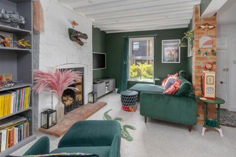 3 Harborough Road, Clipston